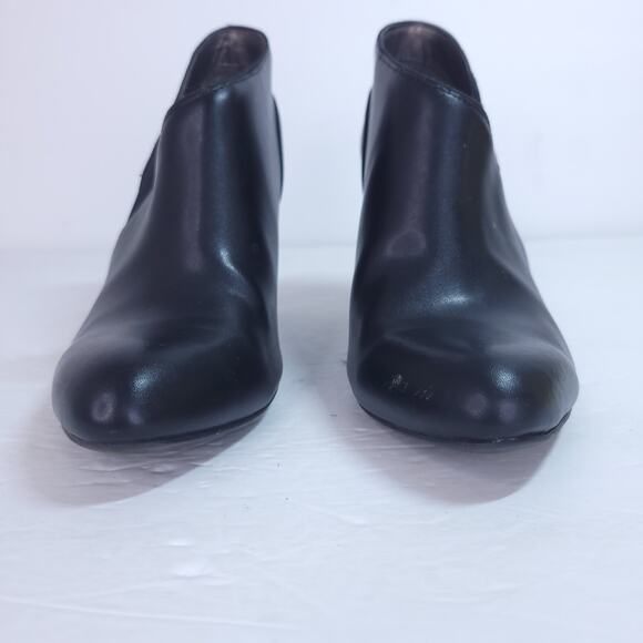 Adrienne Vittadini Black Leather Tikki Ankle Booties Heels Size 7 - Picture 5 of 11